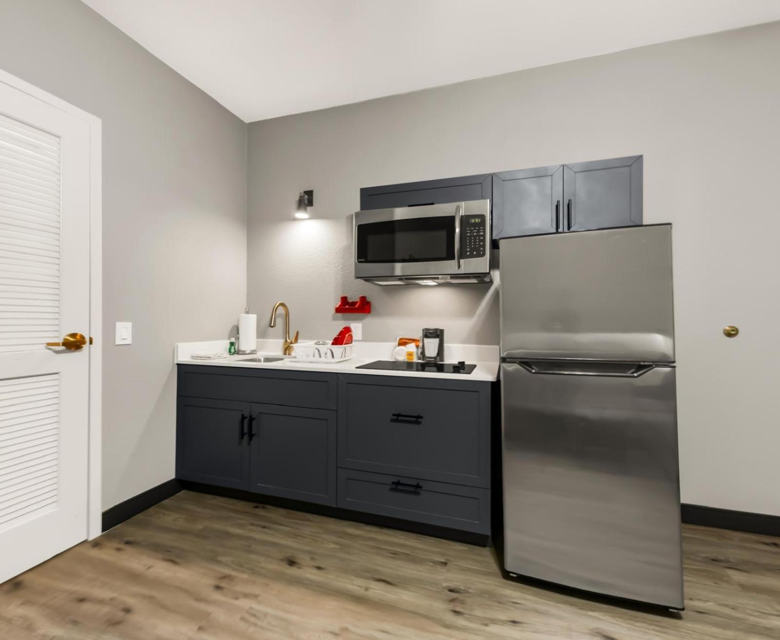 Hawthorn Extended Stay By Wyndham College Station Exterior photo
