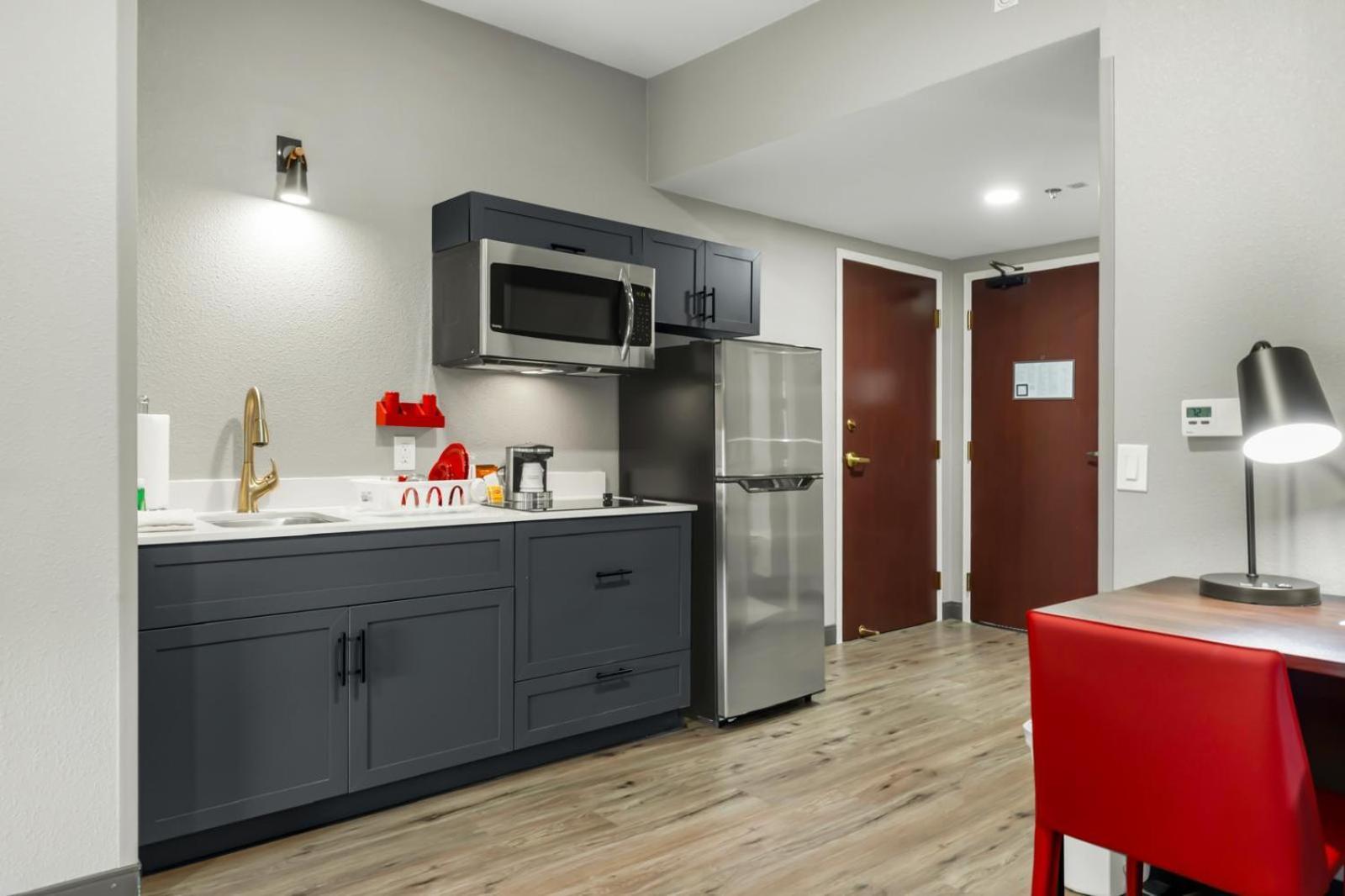 Hawthorn Extended Stay By Wyndham College Station Exterior photo