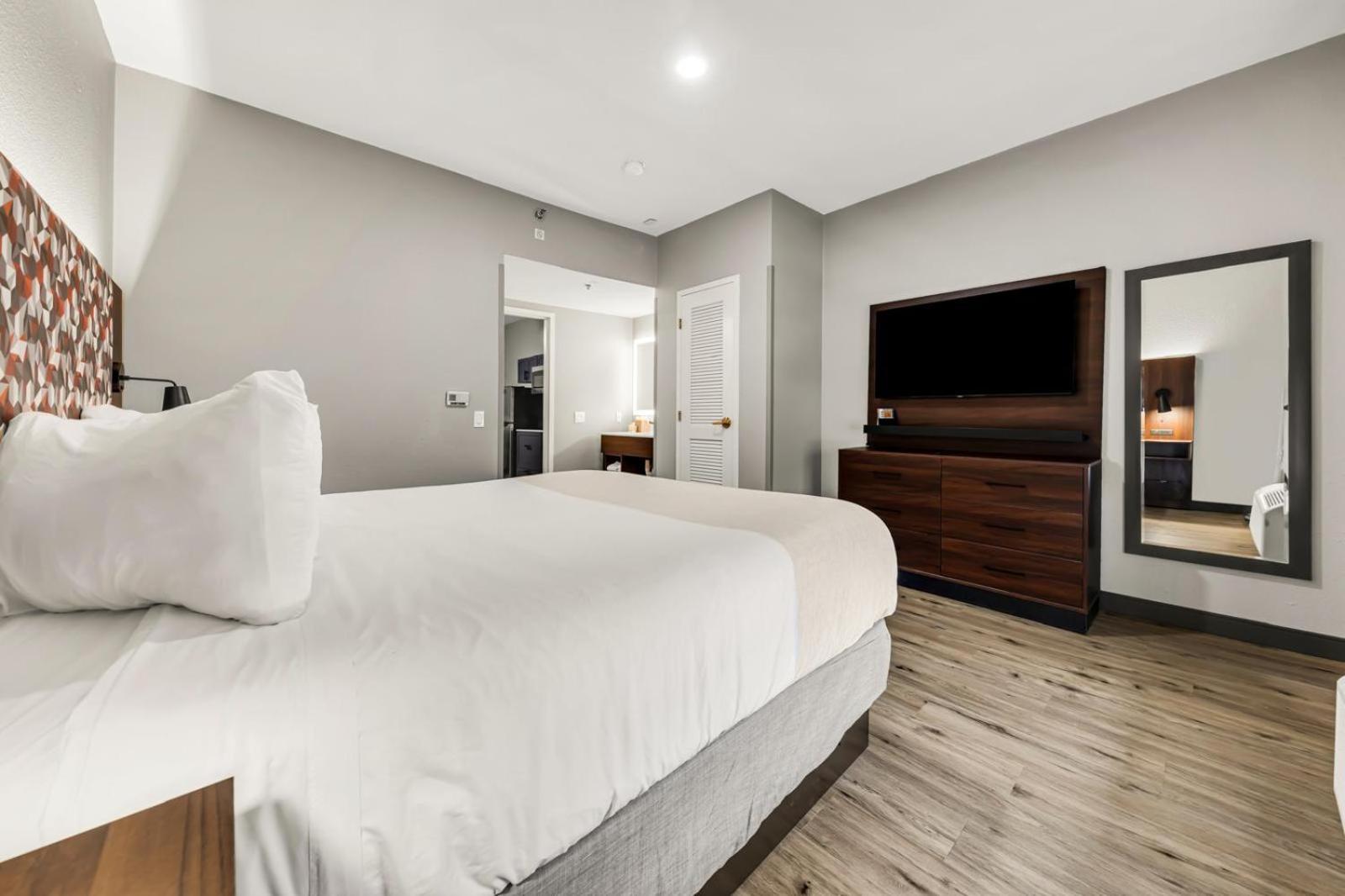 Hawthorn Extended Stay By Wyndham College Station Exterior photo