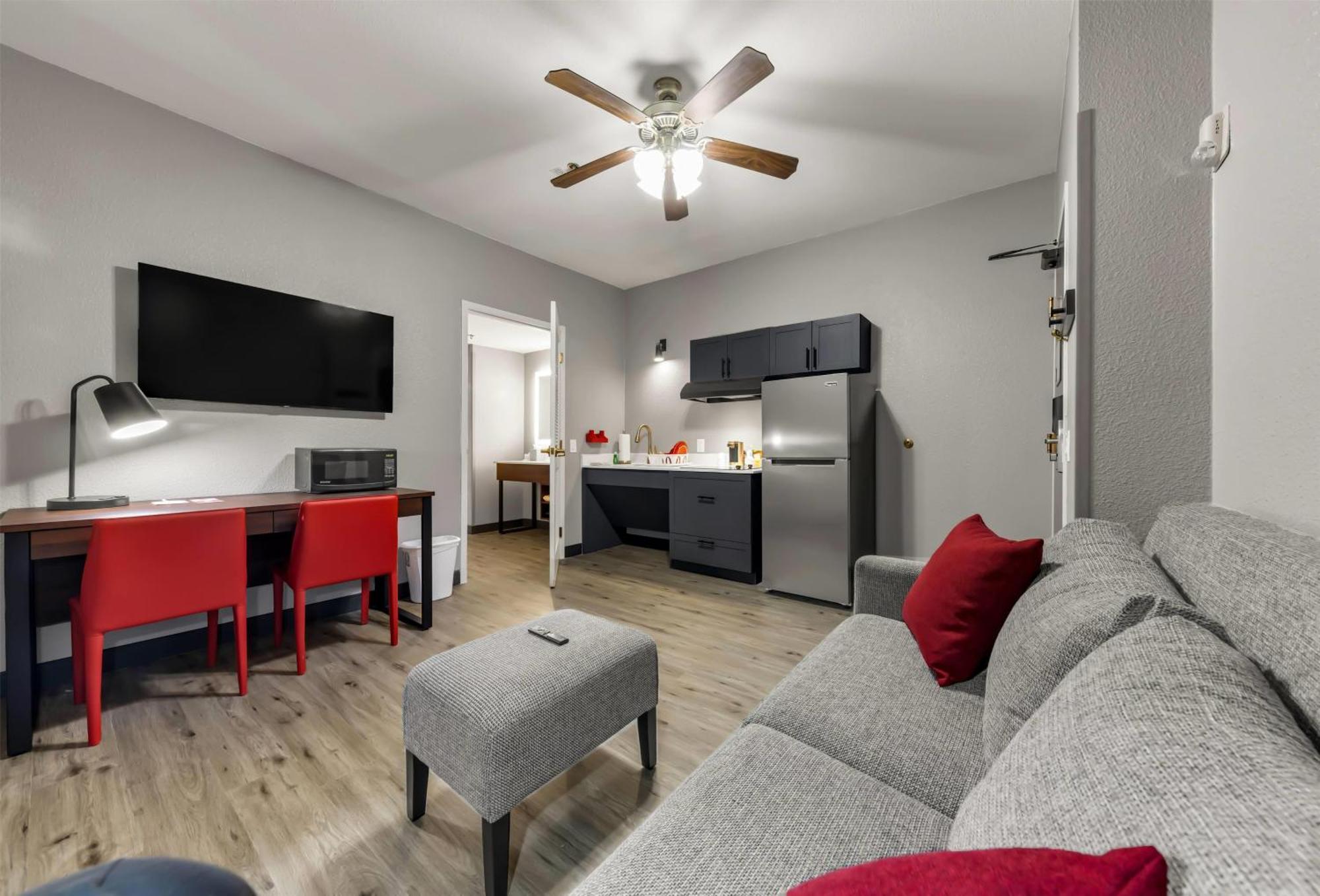 Hawthorn Extended Stay By Wyndham College Station Exterior photo