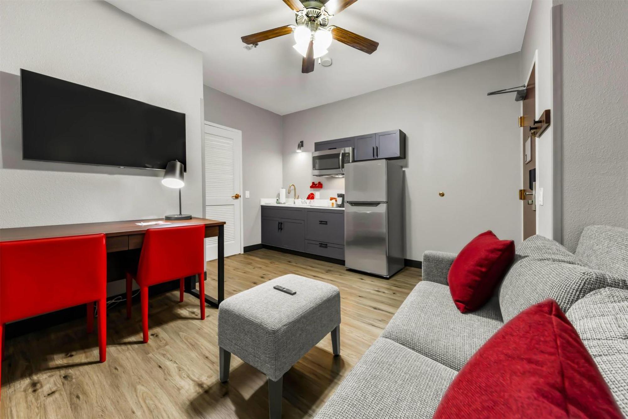 Hawthorn Extended Stay By Wyndham College Station Exterior photo